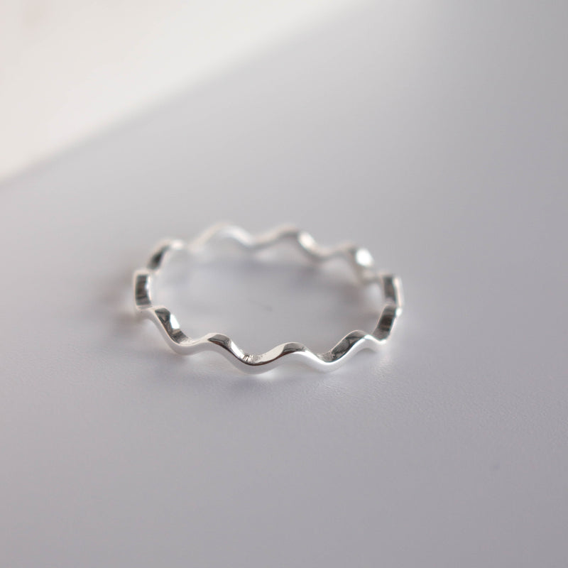 Wave ring