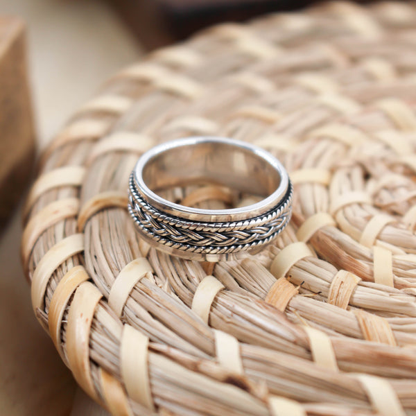 Infinity - spinner ring