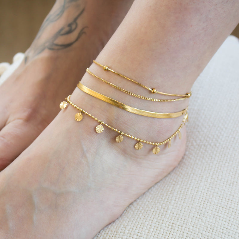 Classy Gold Anklet